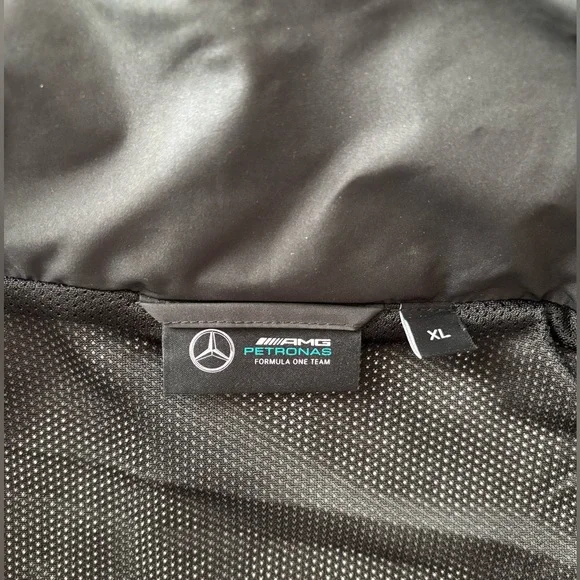 2021 Mercedes AMG Petronas F1 Team Rain Coat - Picture 3 of 4